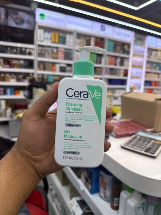 فوم شستشو صورت پوست نرمال تا چرب سراوی CeraVe Foaming Cleanser